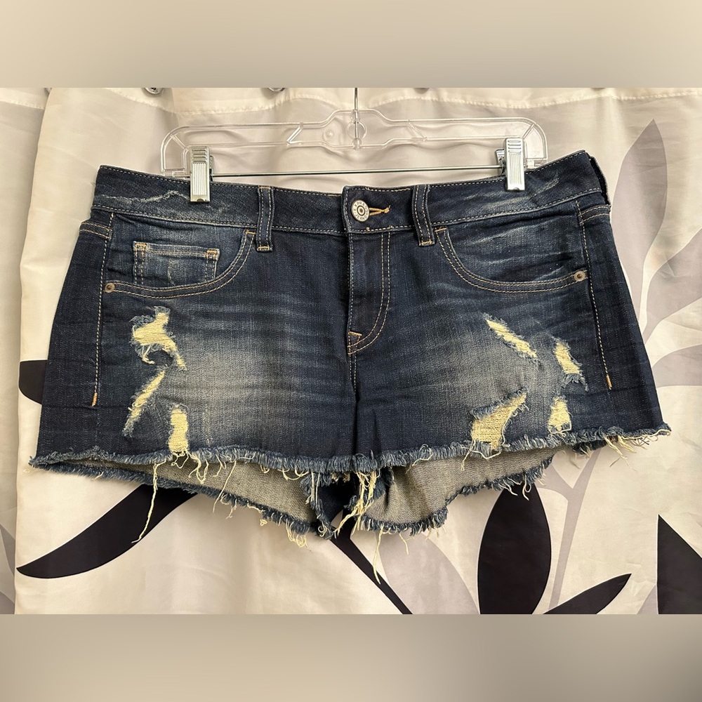Express cutoff jean shorts size 10 distressed
